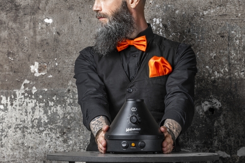 VOLCANO CLASSIC Vaporizer *ONYX Edition* *Refurbished*